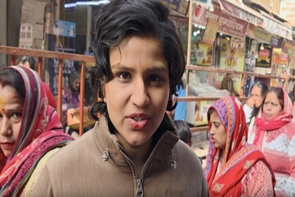  मथुरा-वृंदावन भक्ति में सराबोर, साल के आखिरी दिन लाखों श्रद्धालु उमड़े, सुरक्षा के कड़े इंतजाम