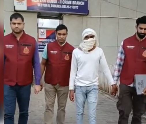 दिल्ली पुलिस की क्राइम ब्रांच को मिली बड़ी कामयाबी, हत्या और लूट के मामले में फरार अपराधी गिरफ्तार