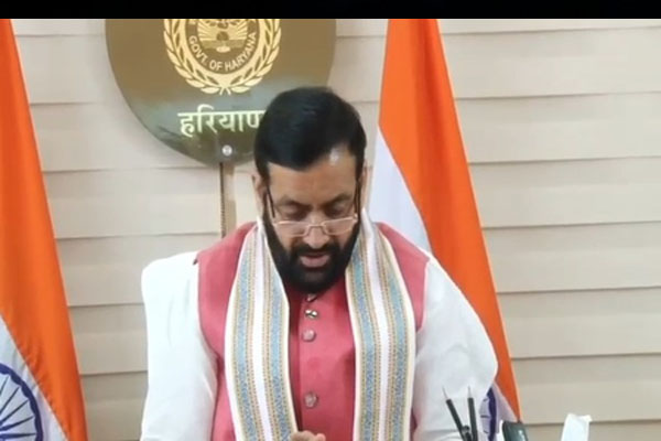 हरियाणा में भारी बारिश, सीएम नायब सिंह सैनी ने डीसी संग की आपात बैठक