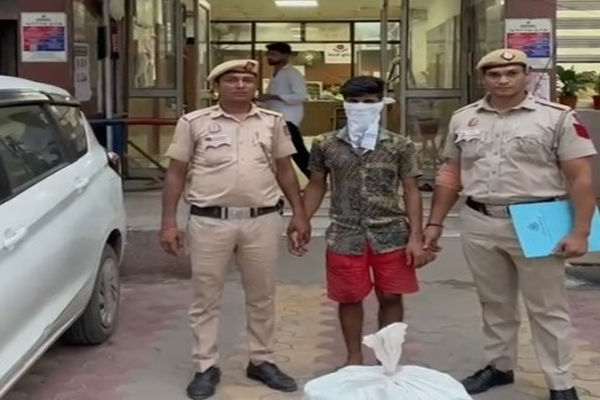 दिल्ली पुलिस ने ड्रग पैडलर को किया गिरफ्तार, 30.595 किलो गांजा बरामद