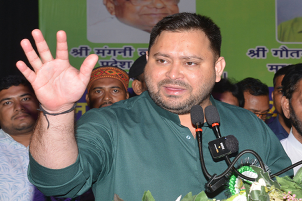  अमेरिका के 50 प्रतिशत टैरिफ लगाने पर तेजस्वी ने कहा, 