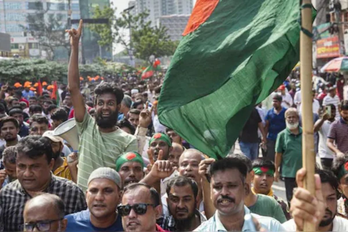 बांग्लादेश चुनाव से पहले बीएनपी का जमात पर फासीवादी प्रोपेगेंडा फैलाने का गंभीर आरोप