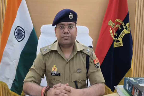  खेत में घायल मिली मासूम की इलाज के दौरान मौत: टॉफी दिलाने के बहाने पड़ोसी युवक ने ले जाकर किया दरिंदगी