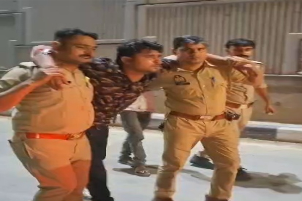 मथुरा गोलीकांड: पुलिस एनकाउंटर में कुख्यात संजू 